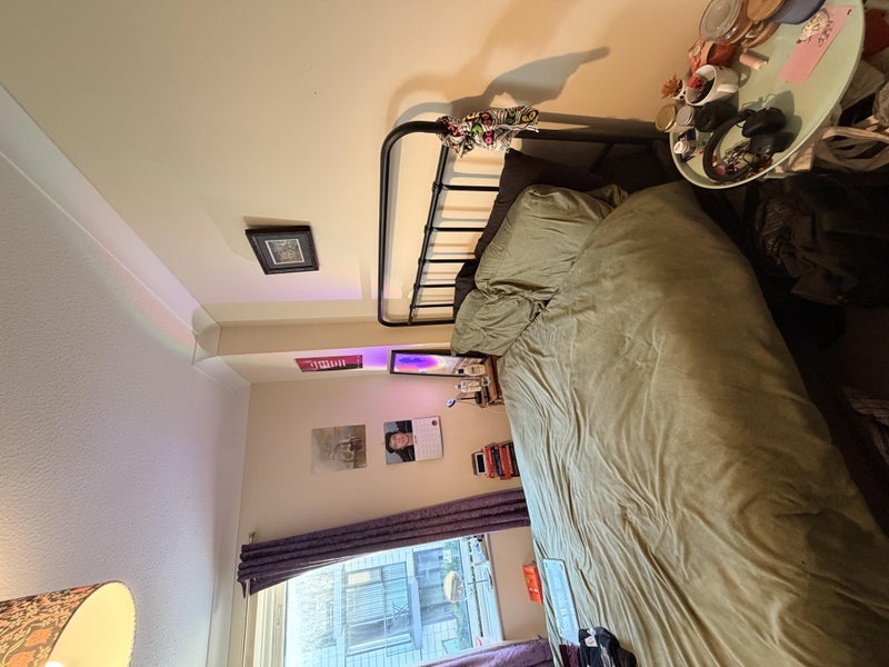 Room Hooper Street in Greater London