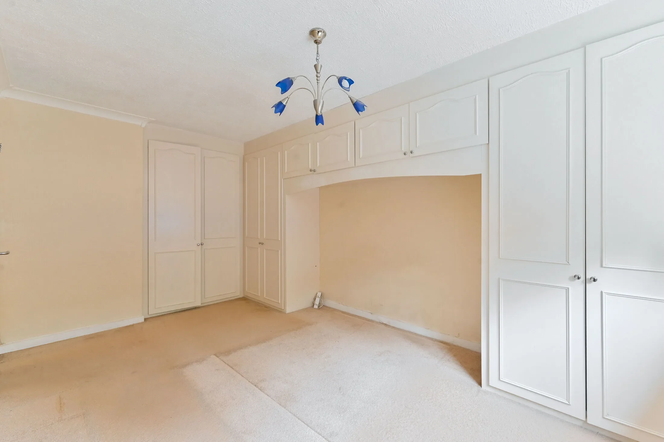 Flat Wimbledon Park Road in Greater London