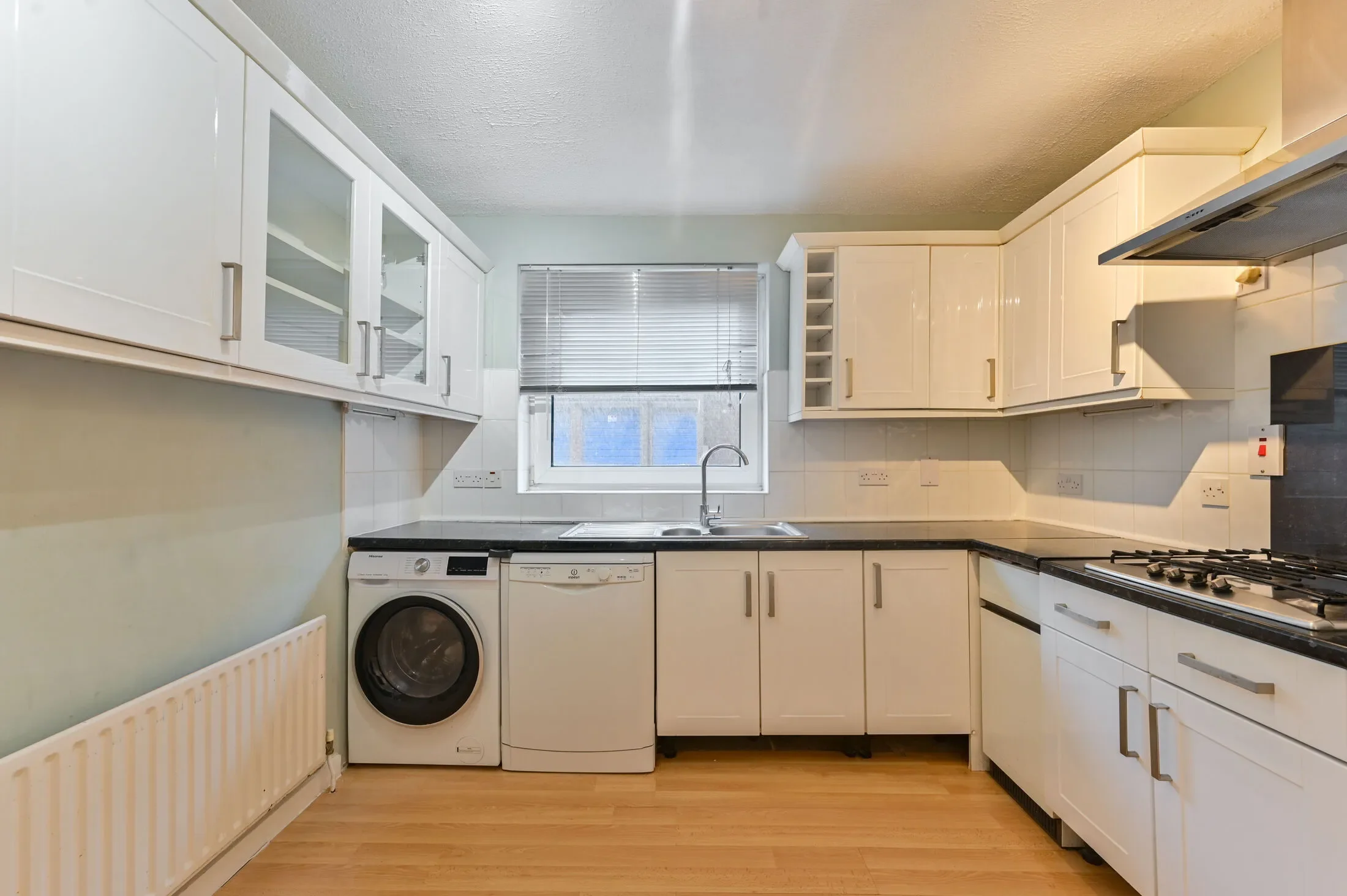 Flat Wimbledon Park Road in Greater London