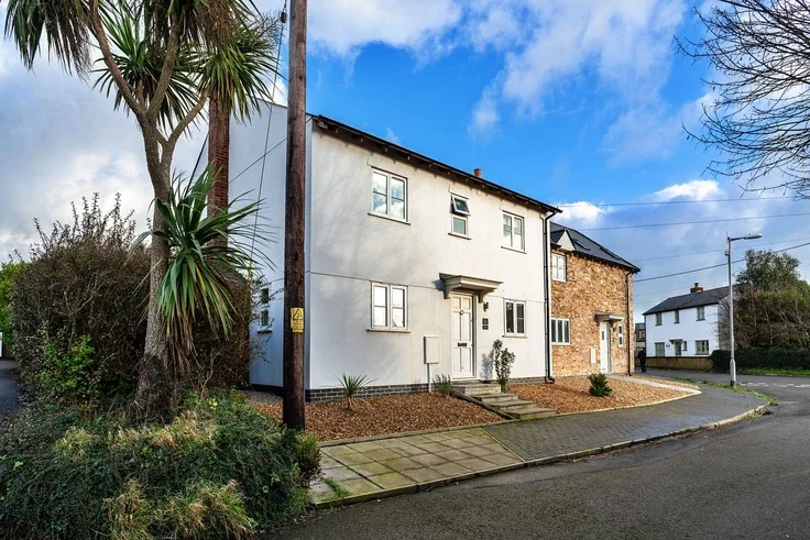 House Under Lane in Marhamchurch