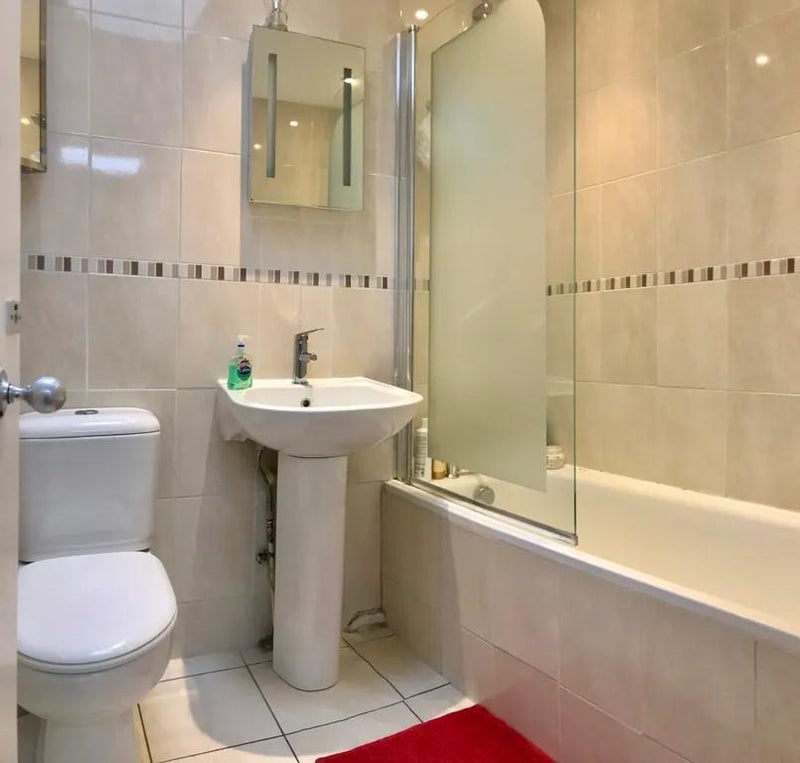 Room Pentonville Road in Greater London