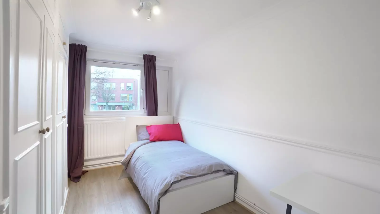 Flat Nellie Cressall Way in Greater London