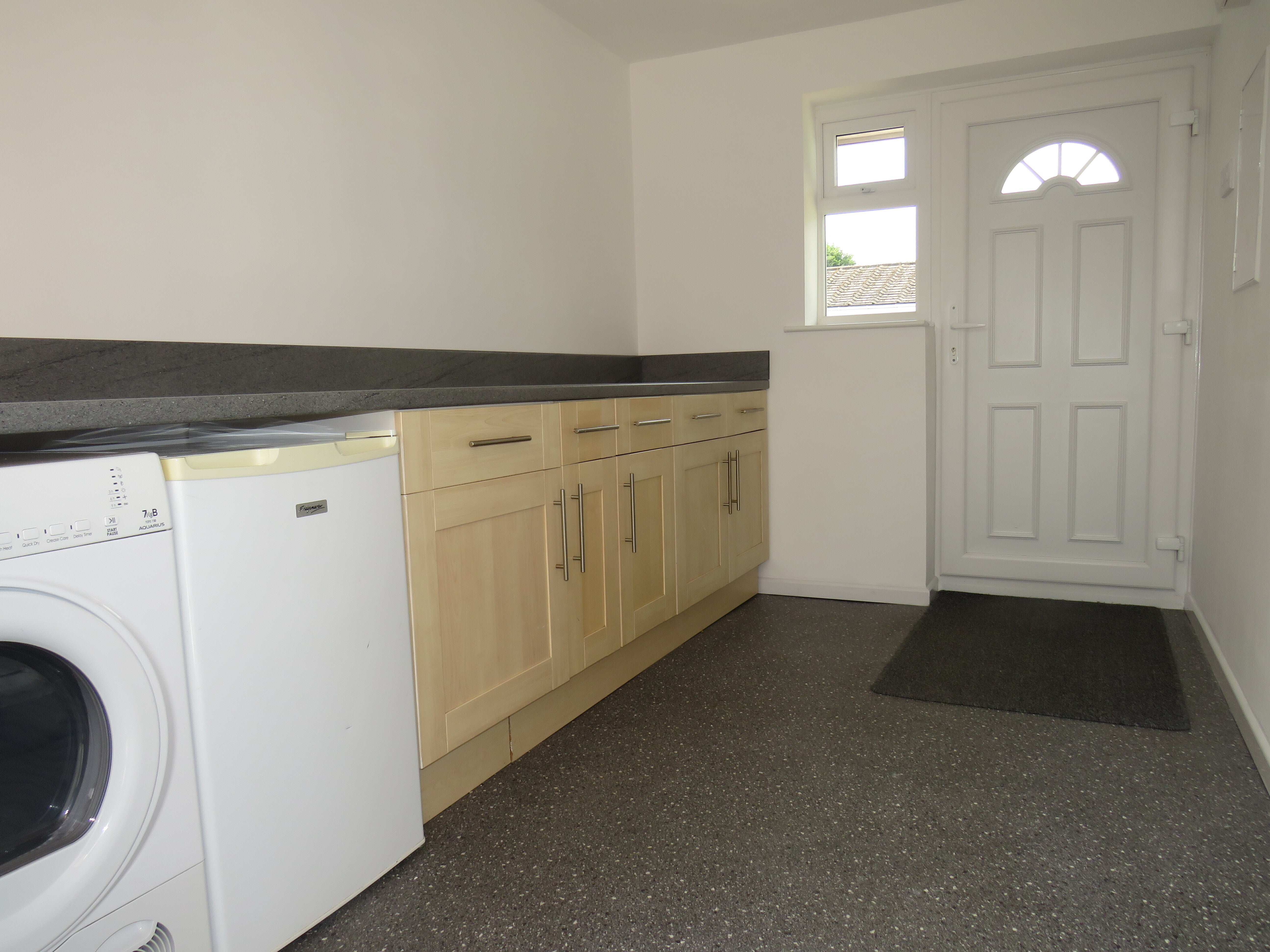 House Edmondes Close in Warwick