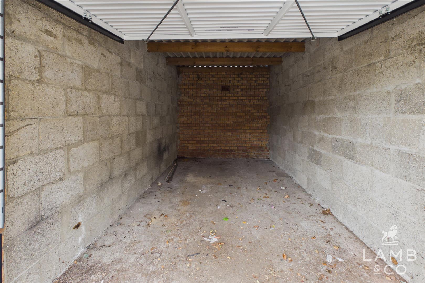 Flat Uplands Court in Clacton-on-Sea