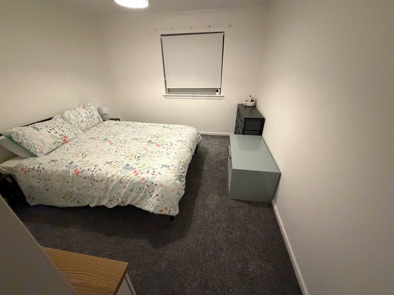 Room Curle Street in Glasgow