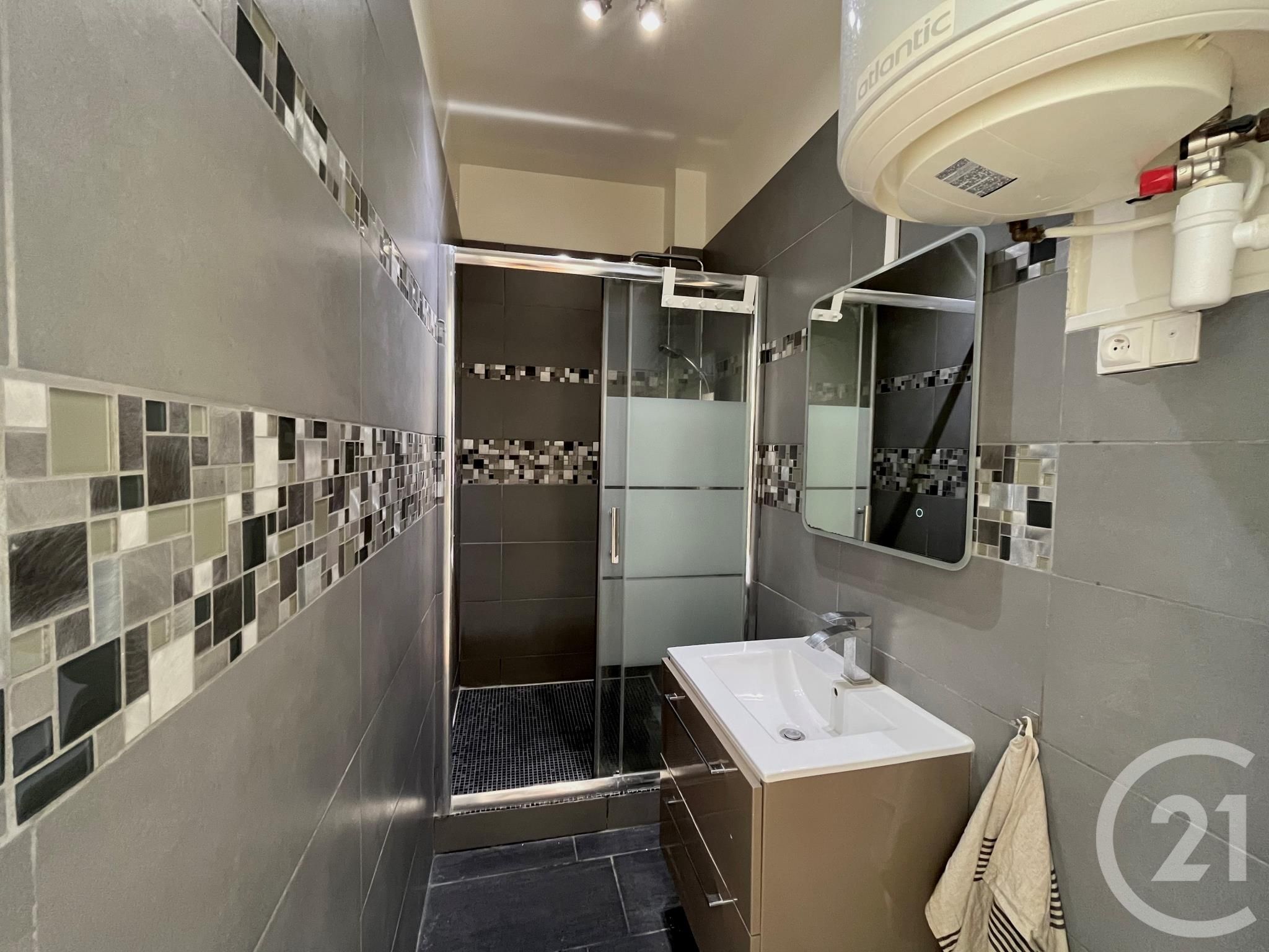 Flat Rue Boileau in Paris