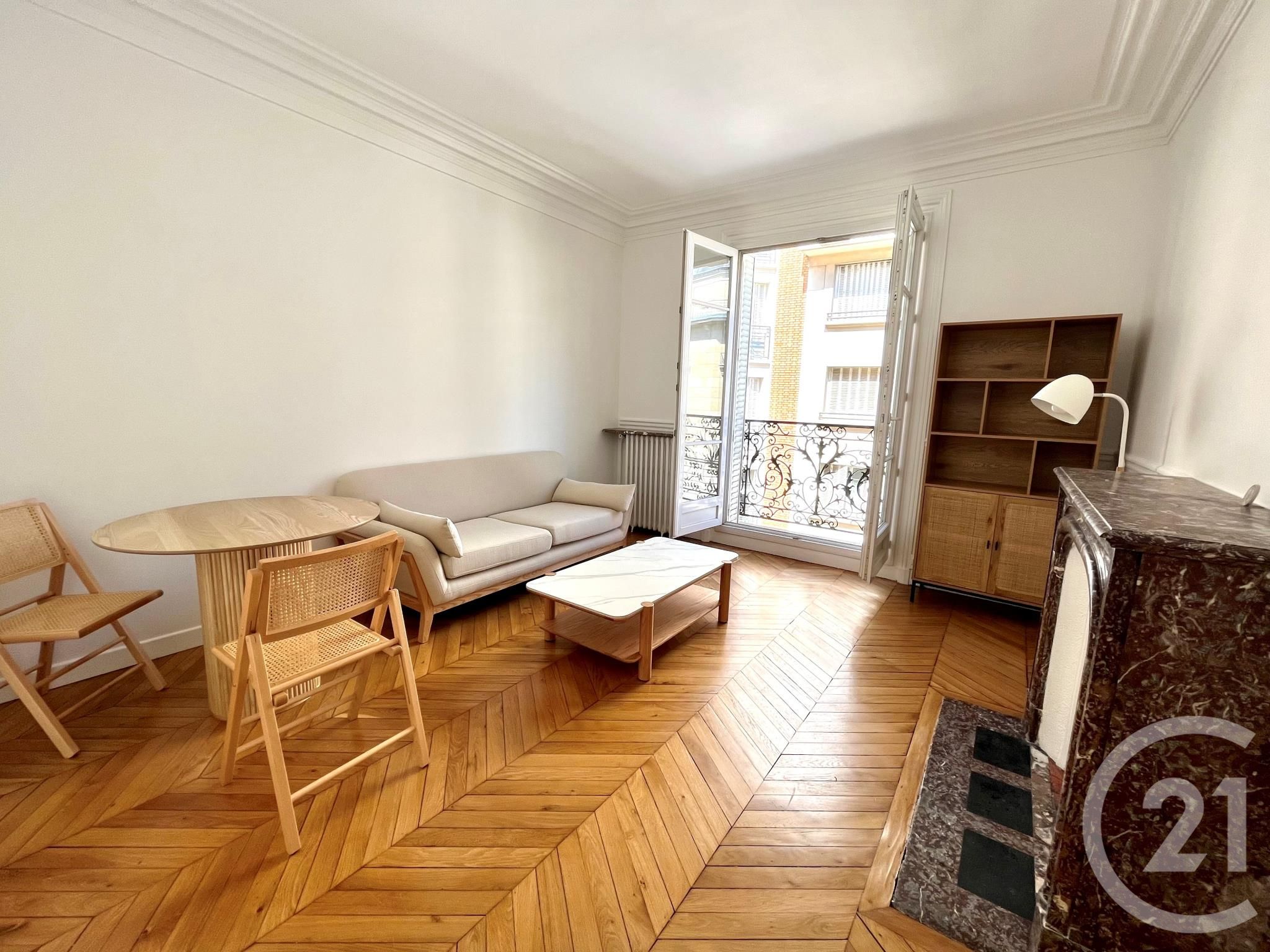 Flat Rue Boileau in Paris