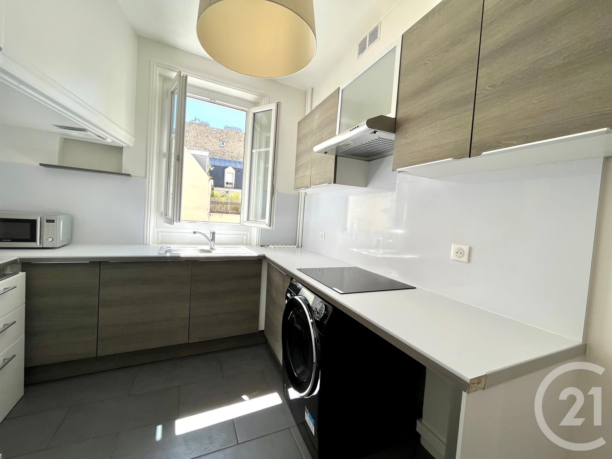 Flat Rue Boileau in Paris