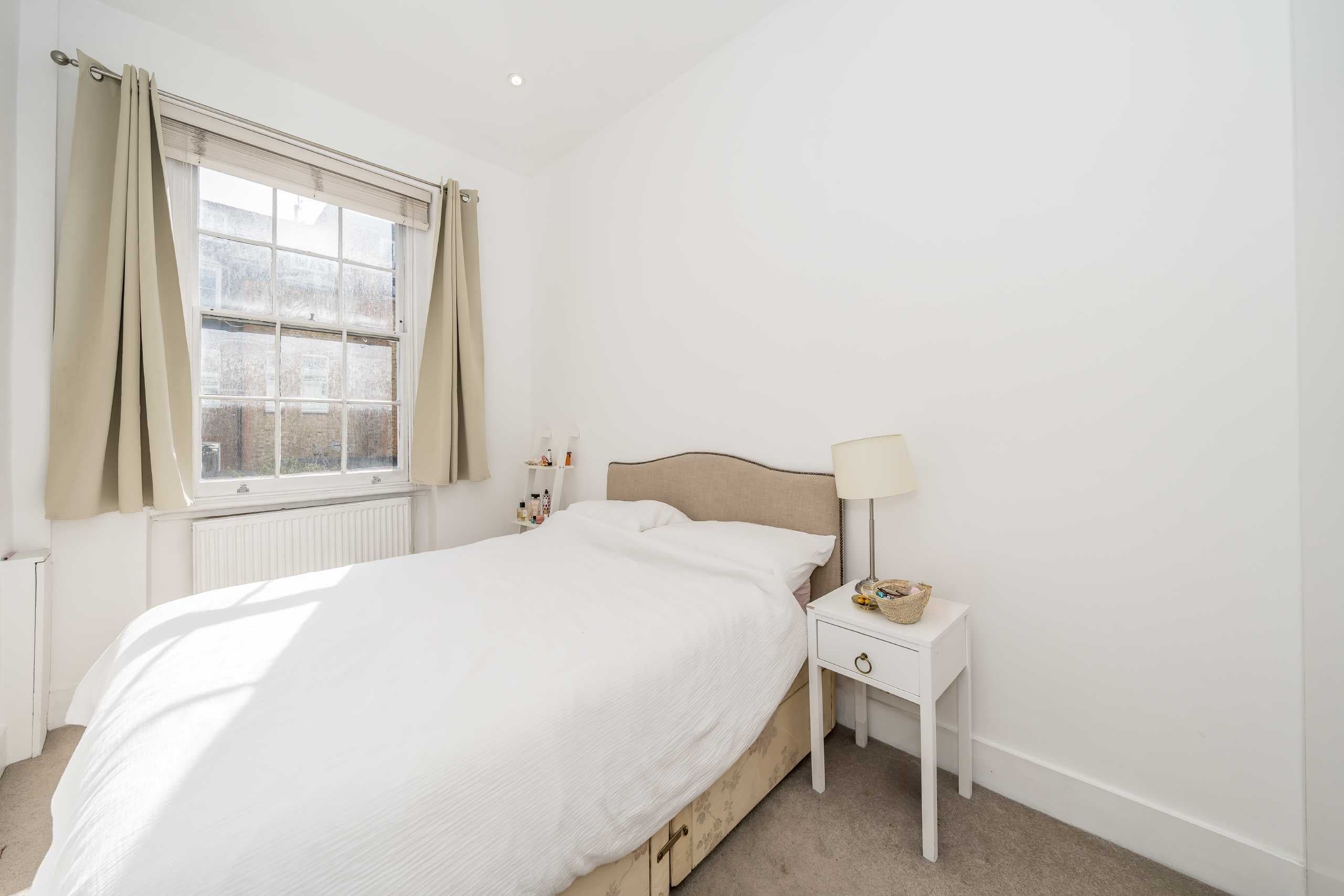 Flat Ossington Street in City of Westminster