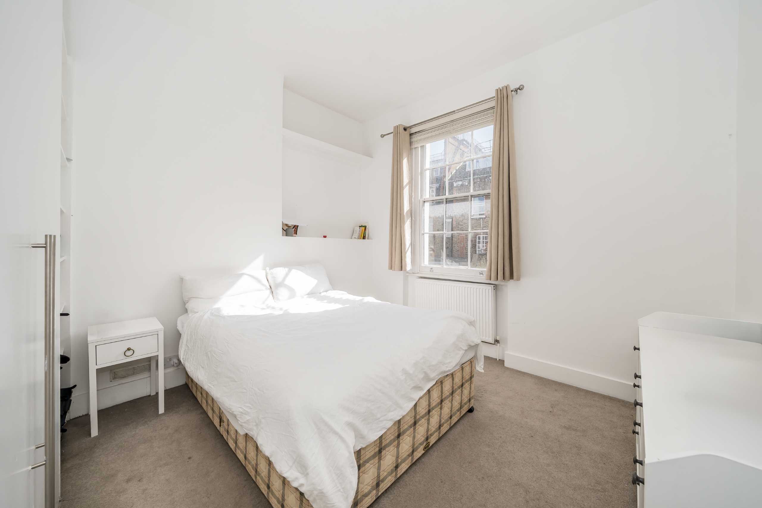 Flat Ossington Street in City of Westminster