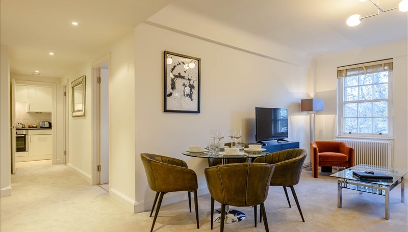 Flat Fulham Road in Greater London