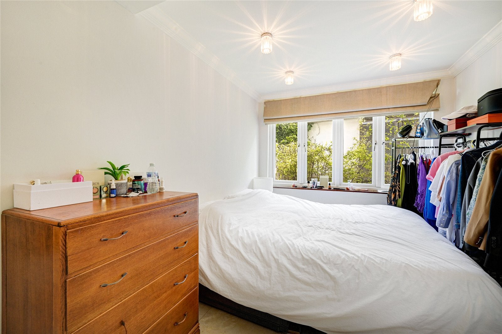 Flat Brompton Square in Greater London