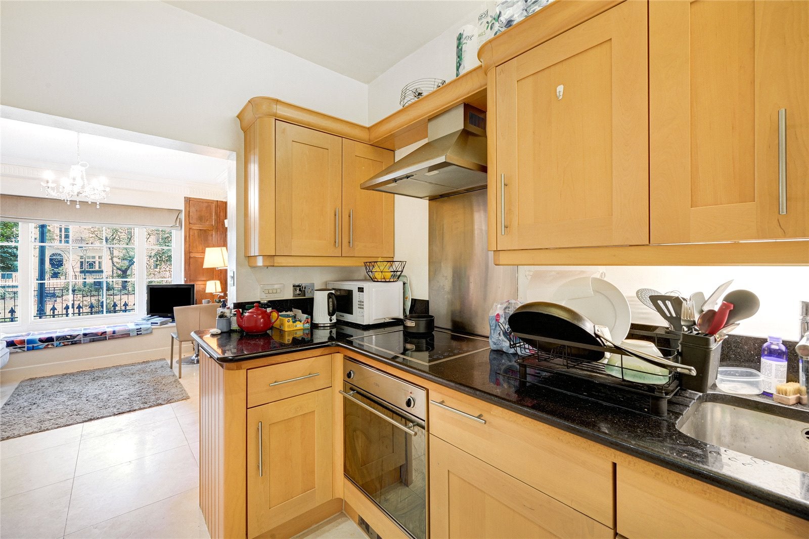 Flat Brompton Square in Greater London