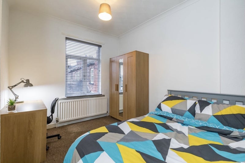 Room Spencer Road in Stoke-on-Trent