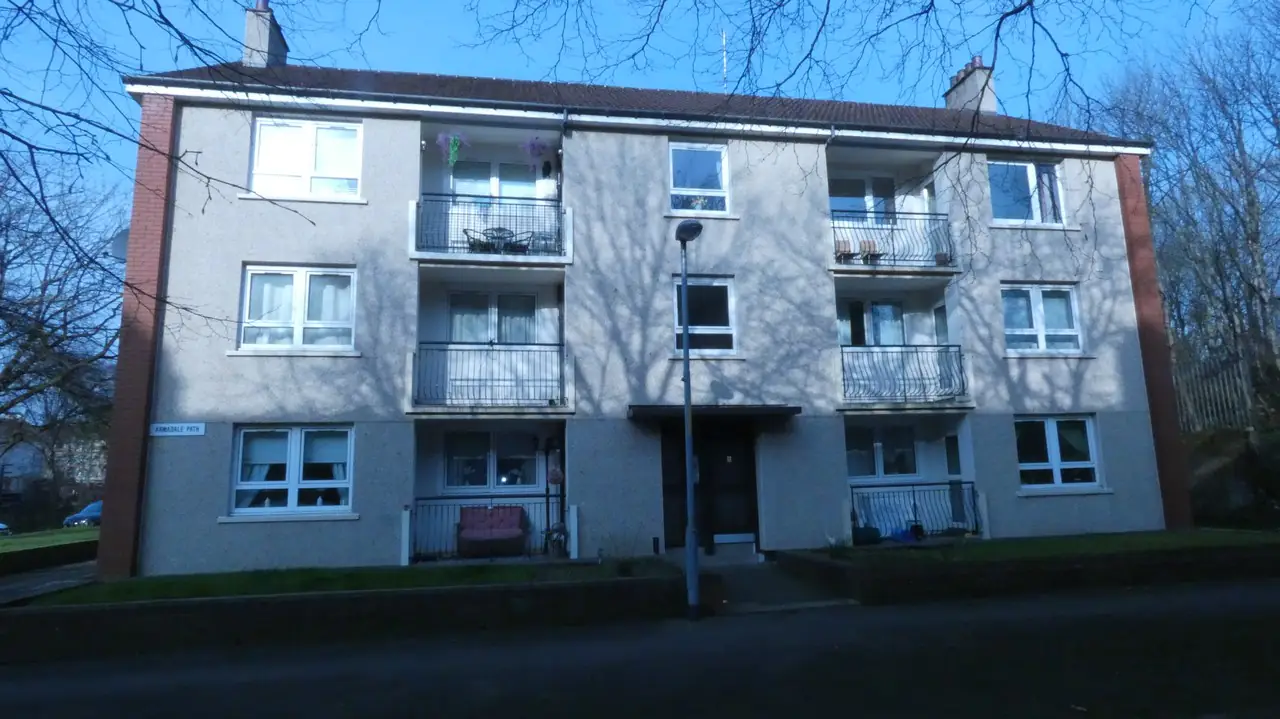Flat Armadale Path in Glasgow