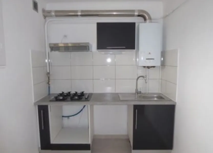 Flat Rue de l'Adjudant-Chef Champion in Salon-de-Provence