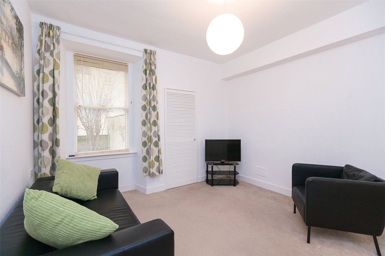 Flat Caledonian Crescent in City of Edinburgh