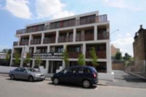 Flat Algernon Road in Greater London