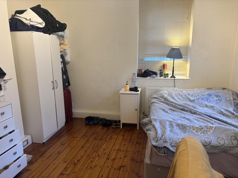 Room Page Street in City of Westminster
