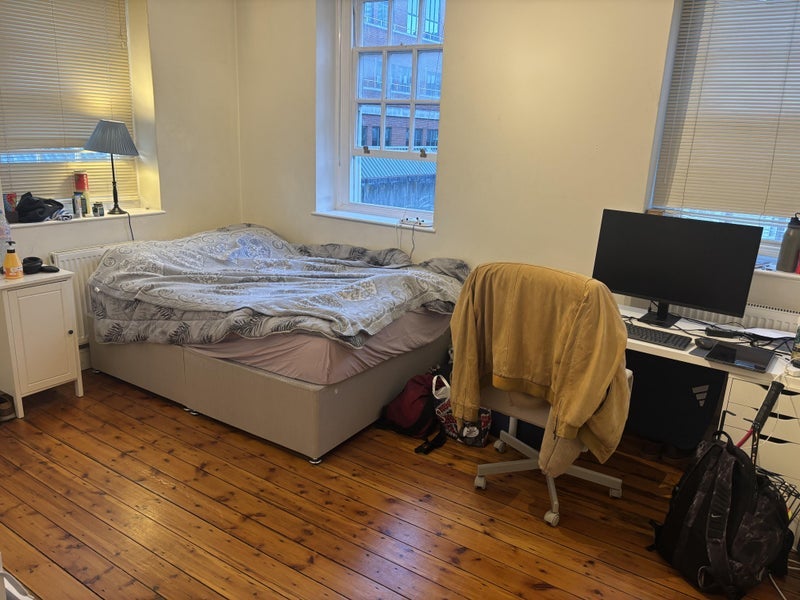 Room Page Street in City of Westminster