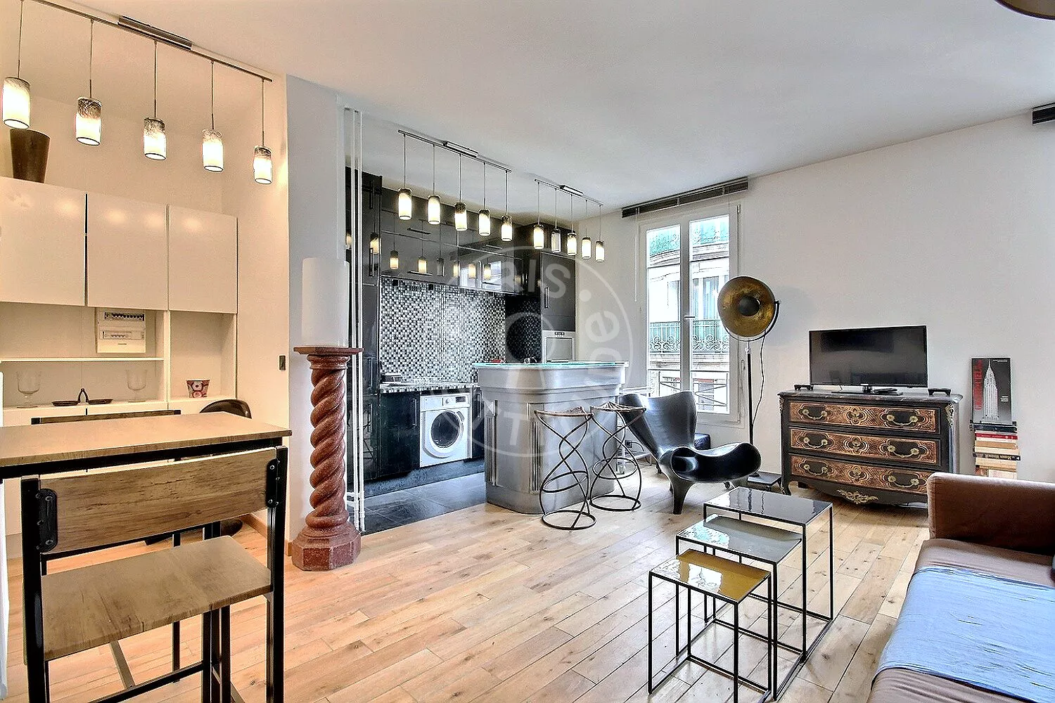 Appartement Rue de Moussy à Paris