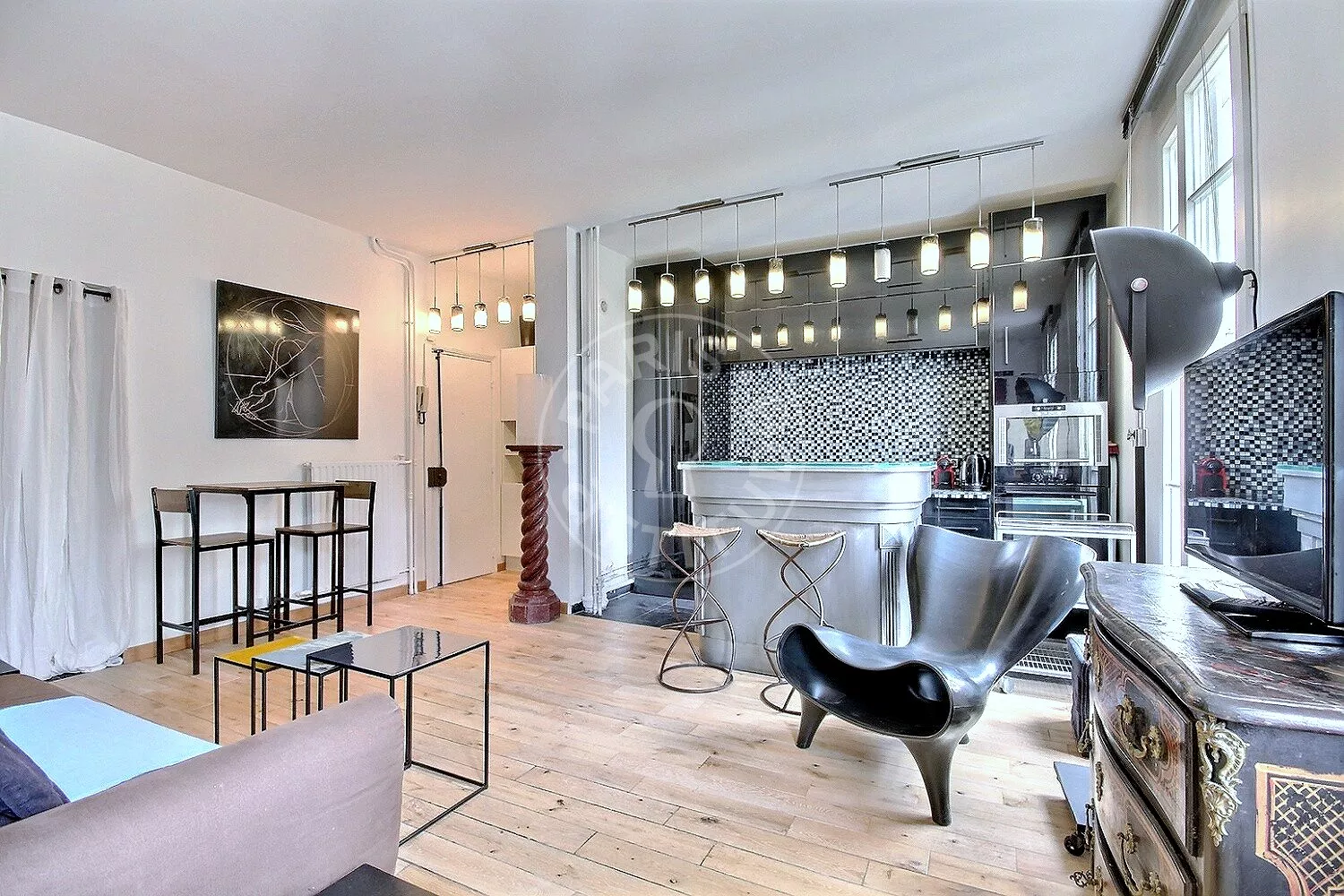 Appartement Rue de Moussy à Paris