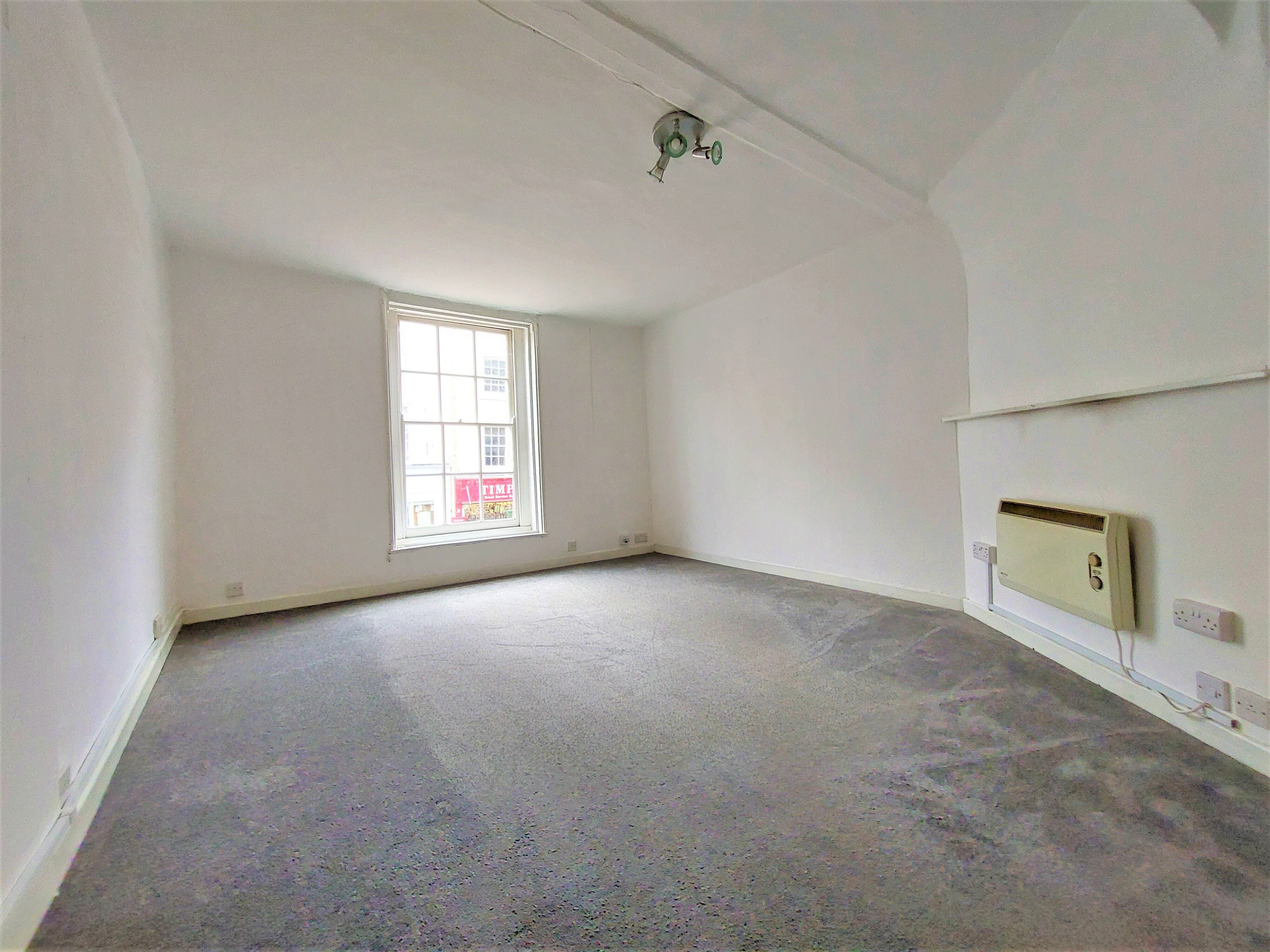 Flat Cooper Street in Chichester