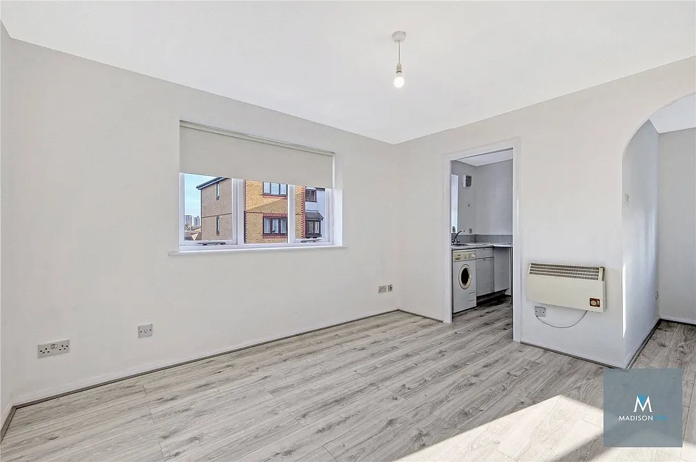 Flat Alan Hocken Way in Greater London