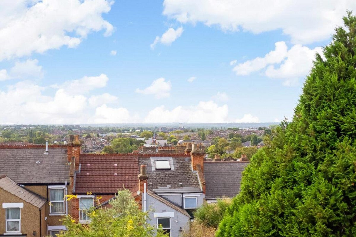 Flat Blythe Close in Greater London