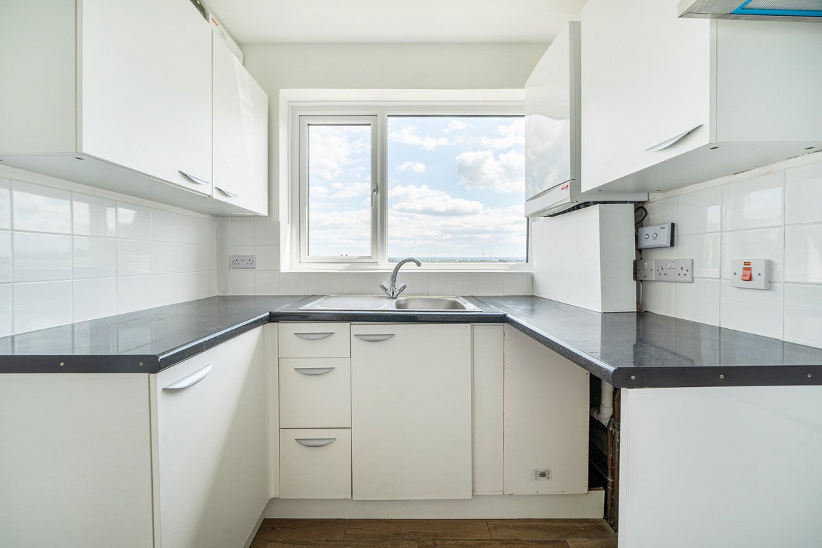 Flat Blythe Close in Greater London