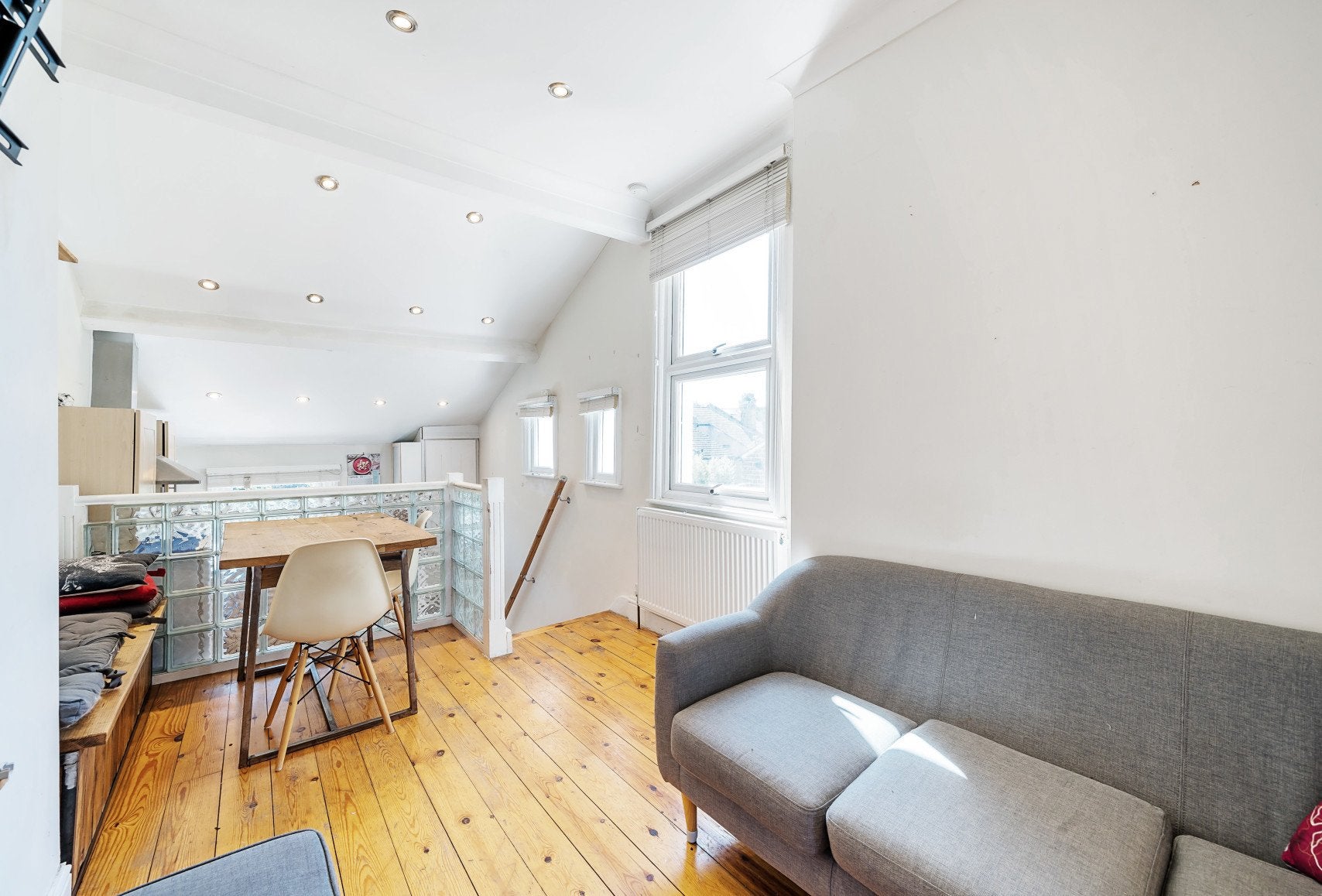 Flat Danbrook Road in Greater London