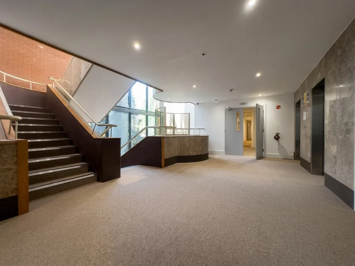 Flat Shenley Road in Elstree and Borehamwood