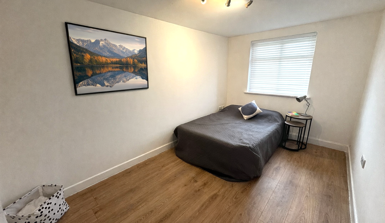 Flat Sandhurst Road in Leicester