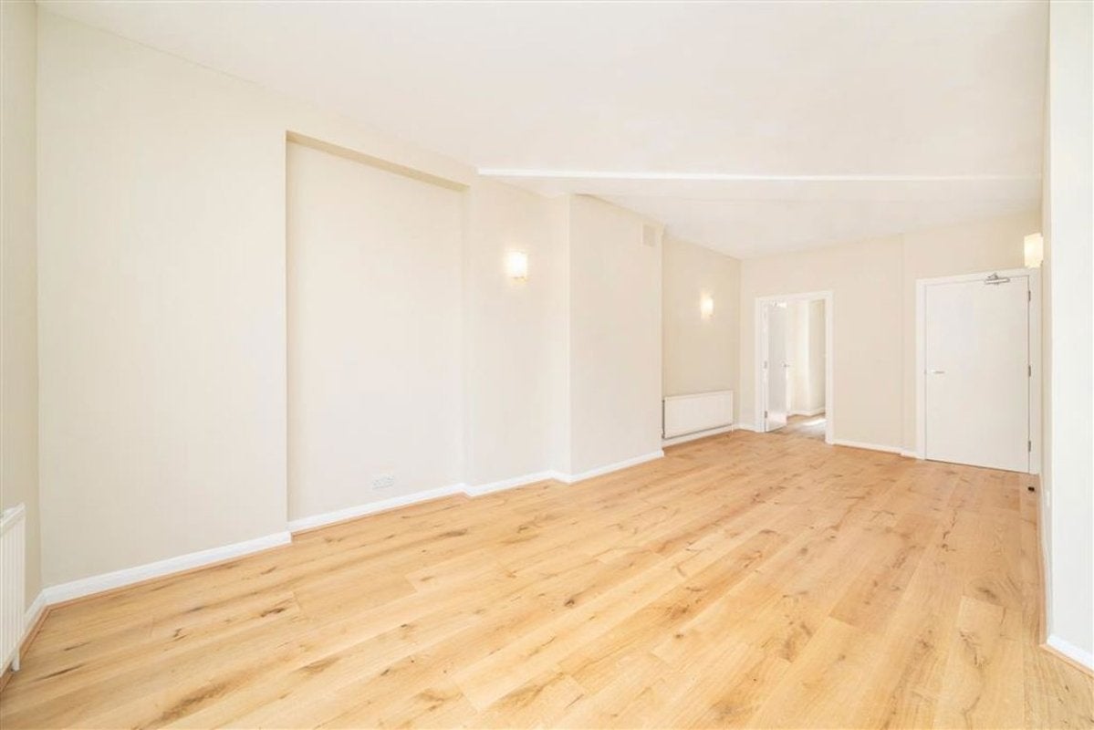 Flat Great Eastern Street in Greater London