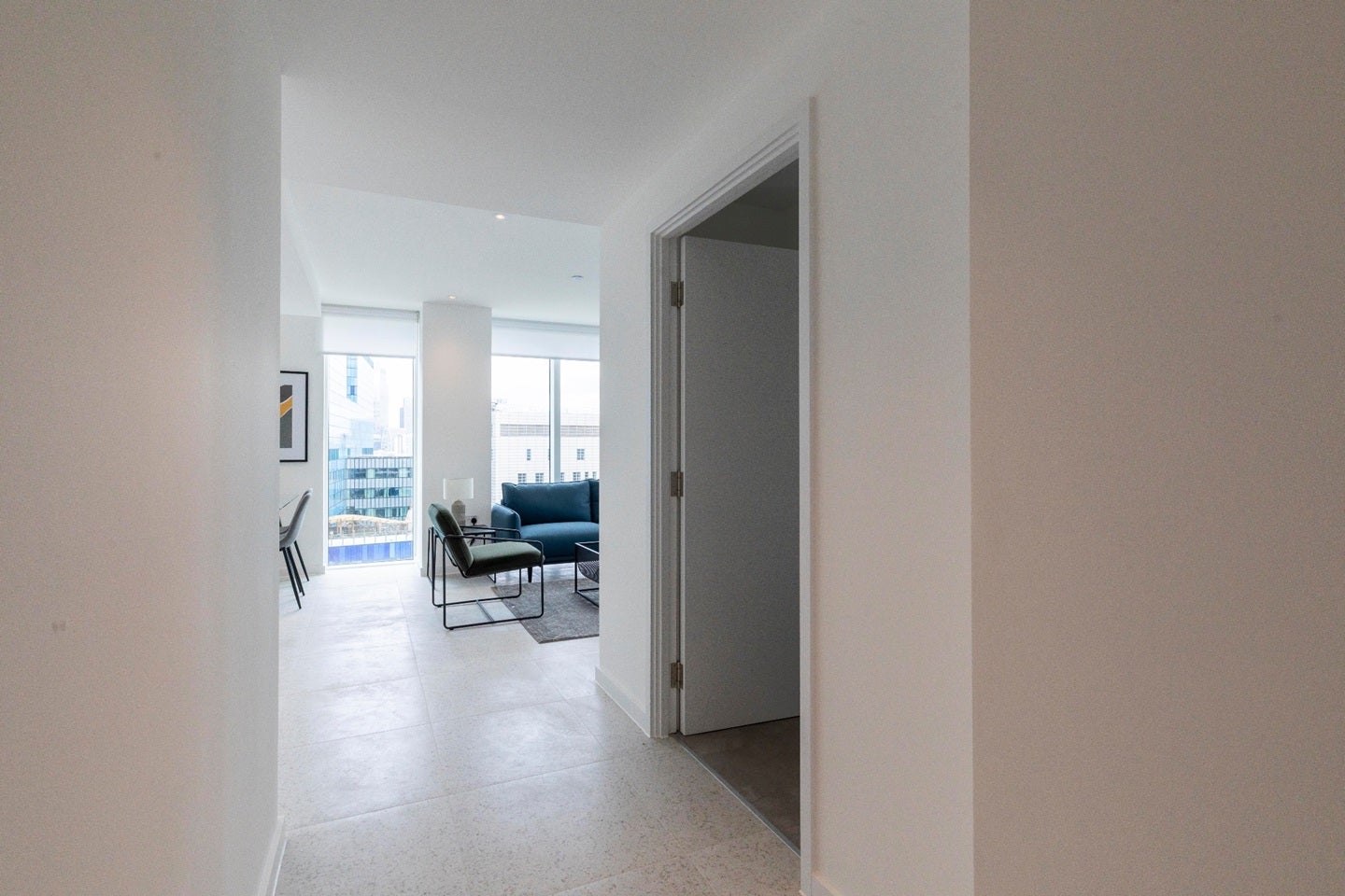 Flat Cendal Crescent in Greater London