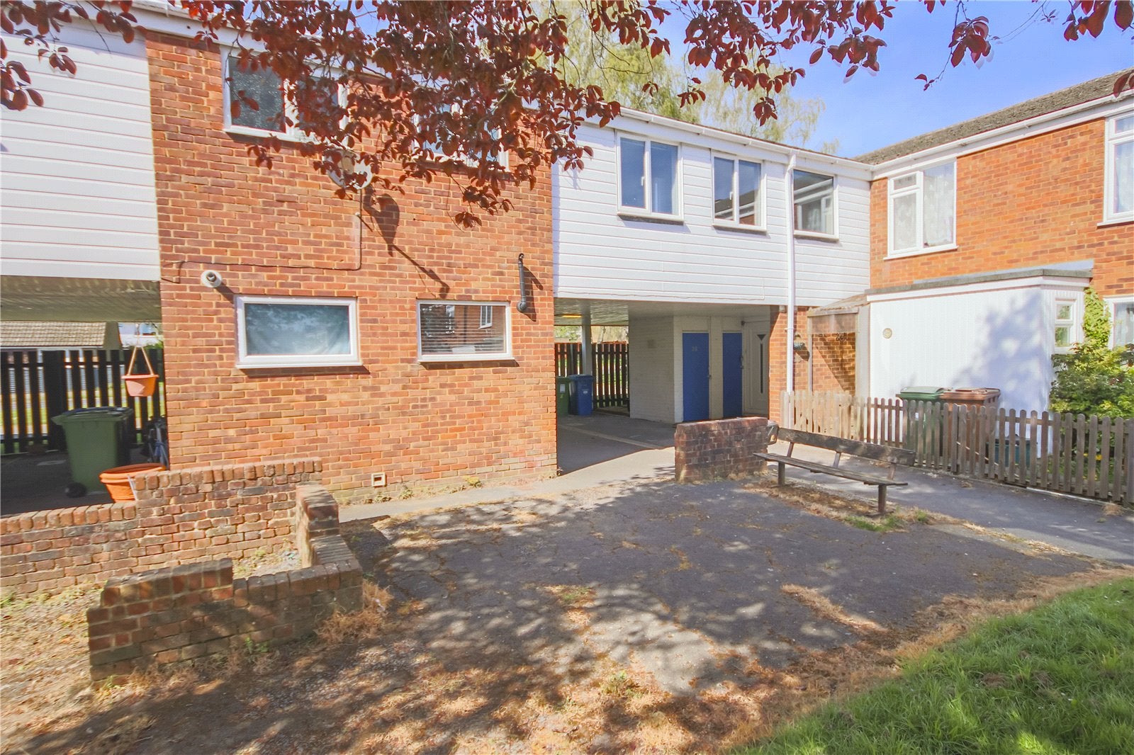 Flat Underwood in Bracknell