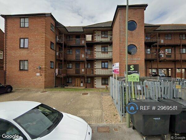 Flat Inverness Road in Gosport