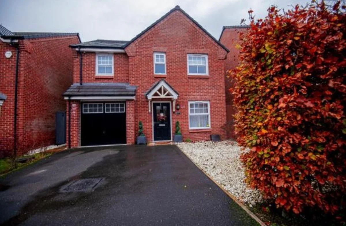 House Armfield Grove in Leigh