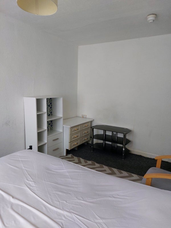 Room Eastbridge in Slough