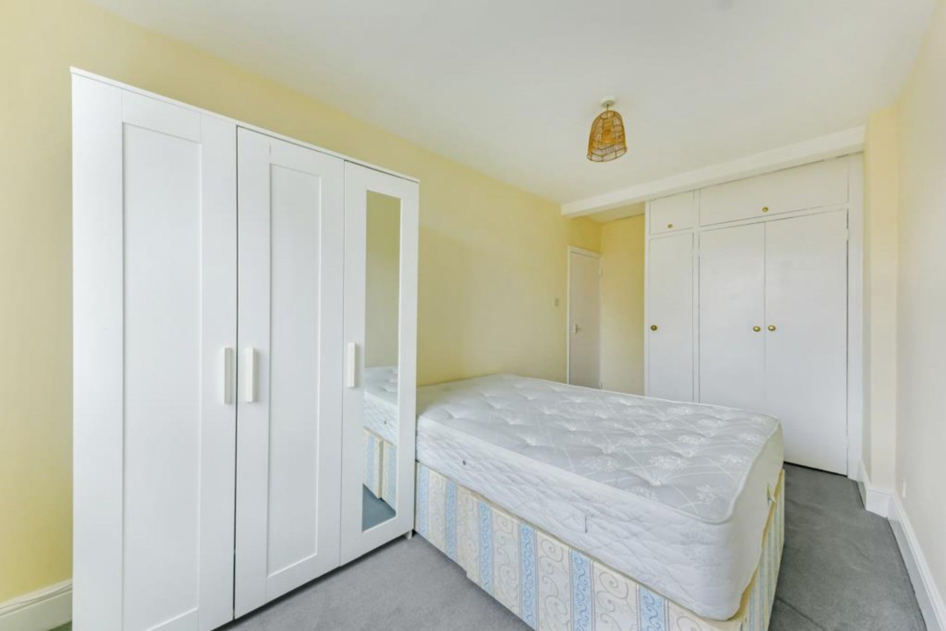 Flat King Street in Greater London