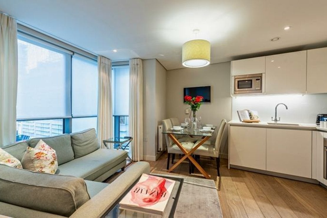 Flat Merchant Square in City of Westminster