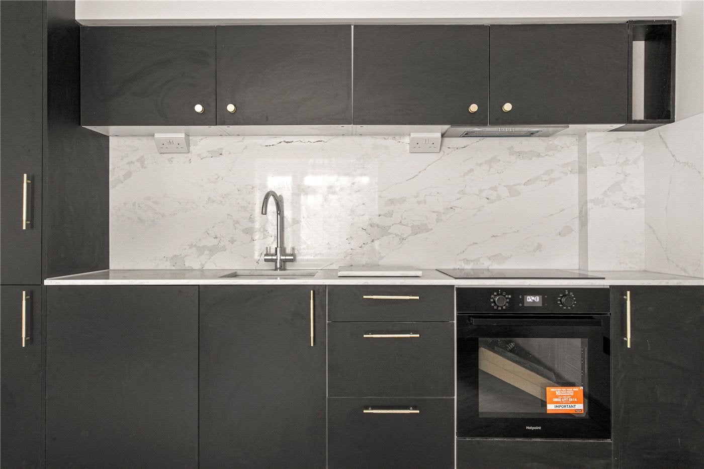 Flat Hamilton Park in Greater London