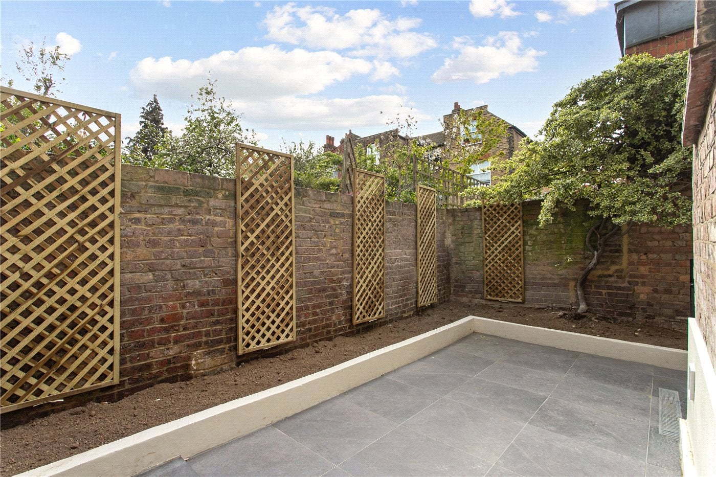 Flat Hamilton Park in Greater London
