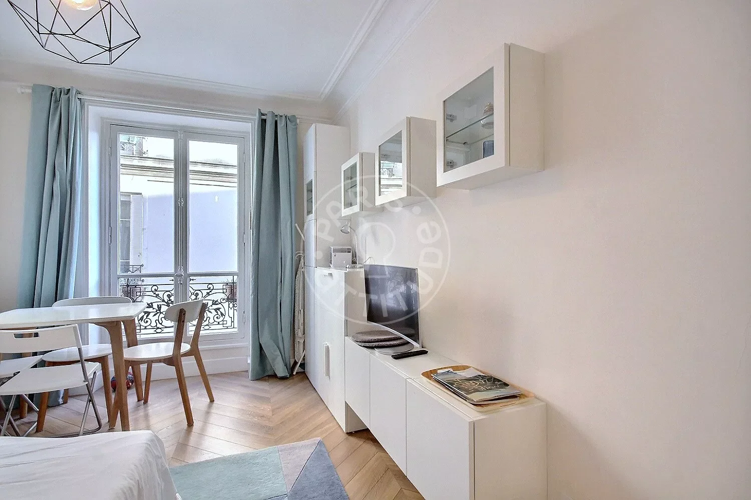 Appartement Rue Ravignan à Paris