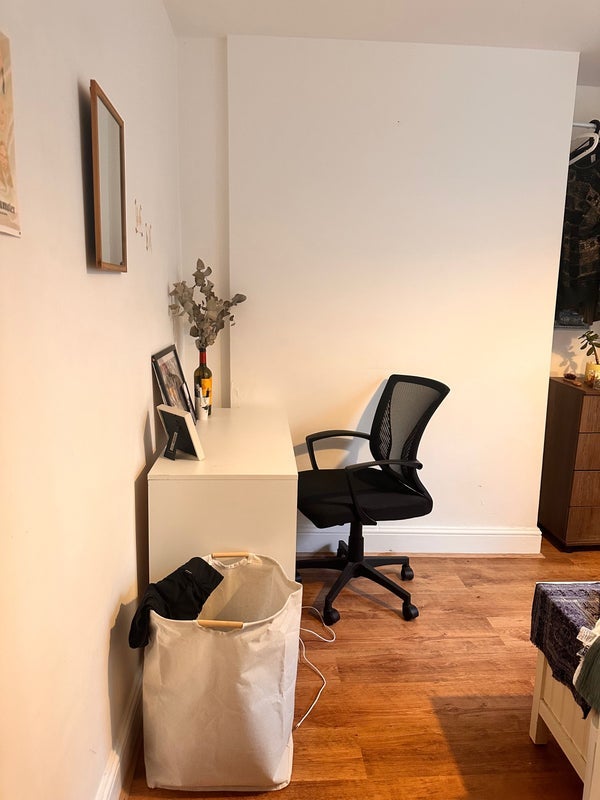 Room Warneford Street in Greater London