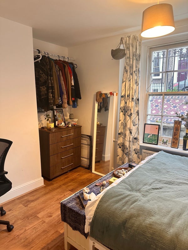 Room Warneford Street in Greater London