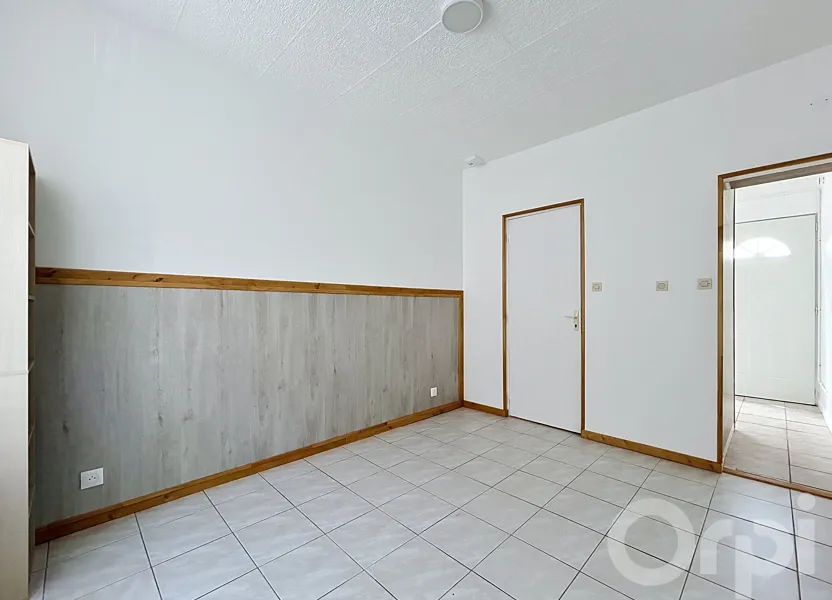 Flat Rue Raspail in Maisons-Alfort