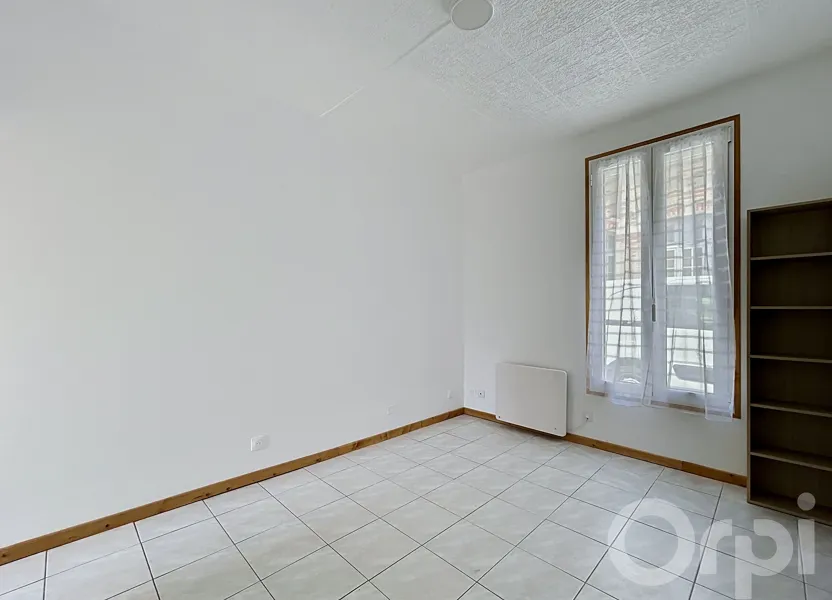 Flat Rue Raspail in Maisons-Alfort