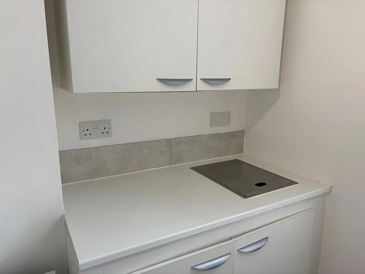 Flat Colet Gardens in Greater London