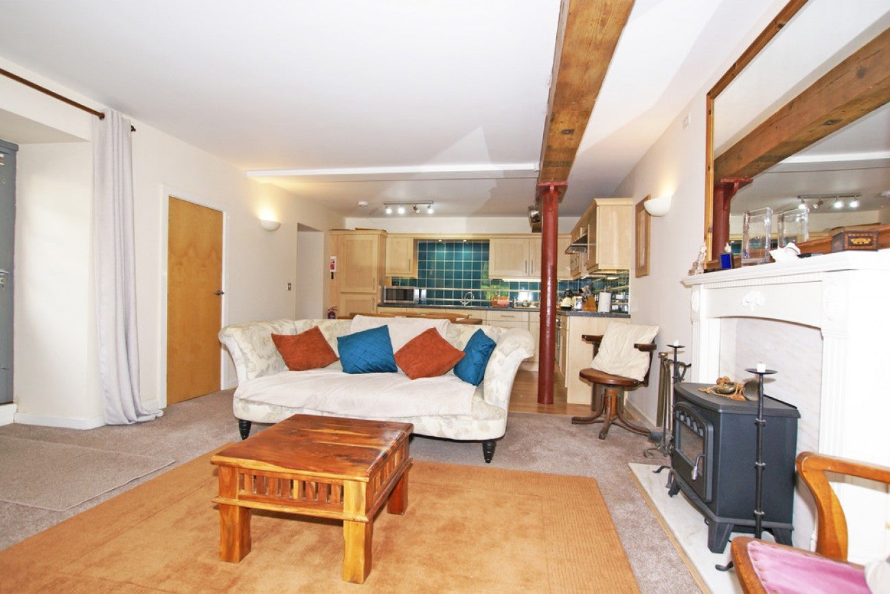 Flat Lumsdale Road in Derbyshire Dales